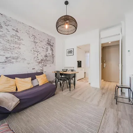Brand New One Bedroom Heart Of Cannes!!
